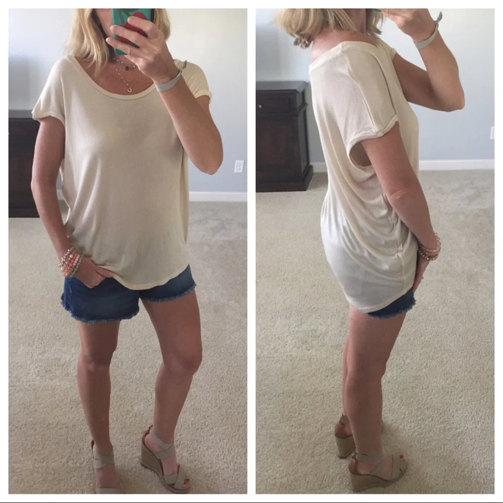 Cream Color Short Sleeve Ribbed Tunic Top - Picture 1 of 4